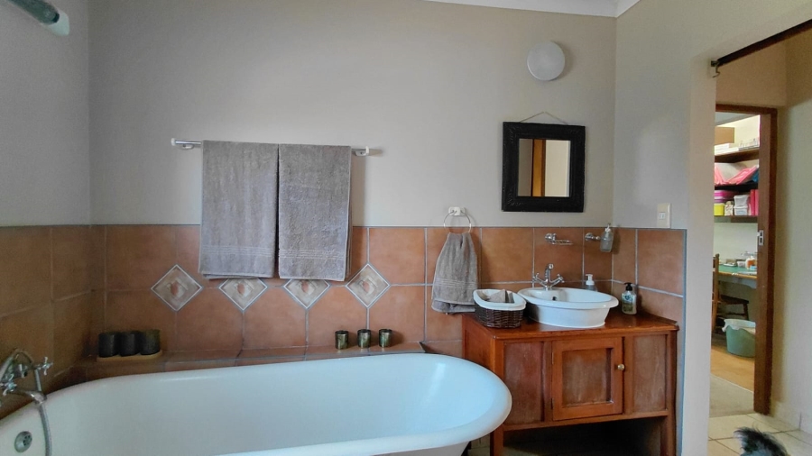 2 Bedroom Property for Sale in Stilbaai Wes Western Cape
